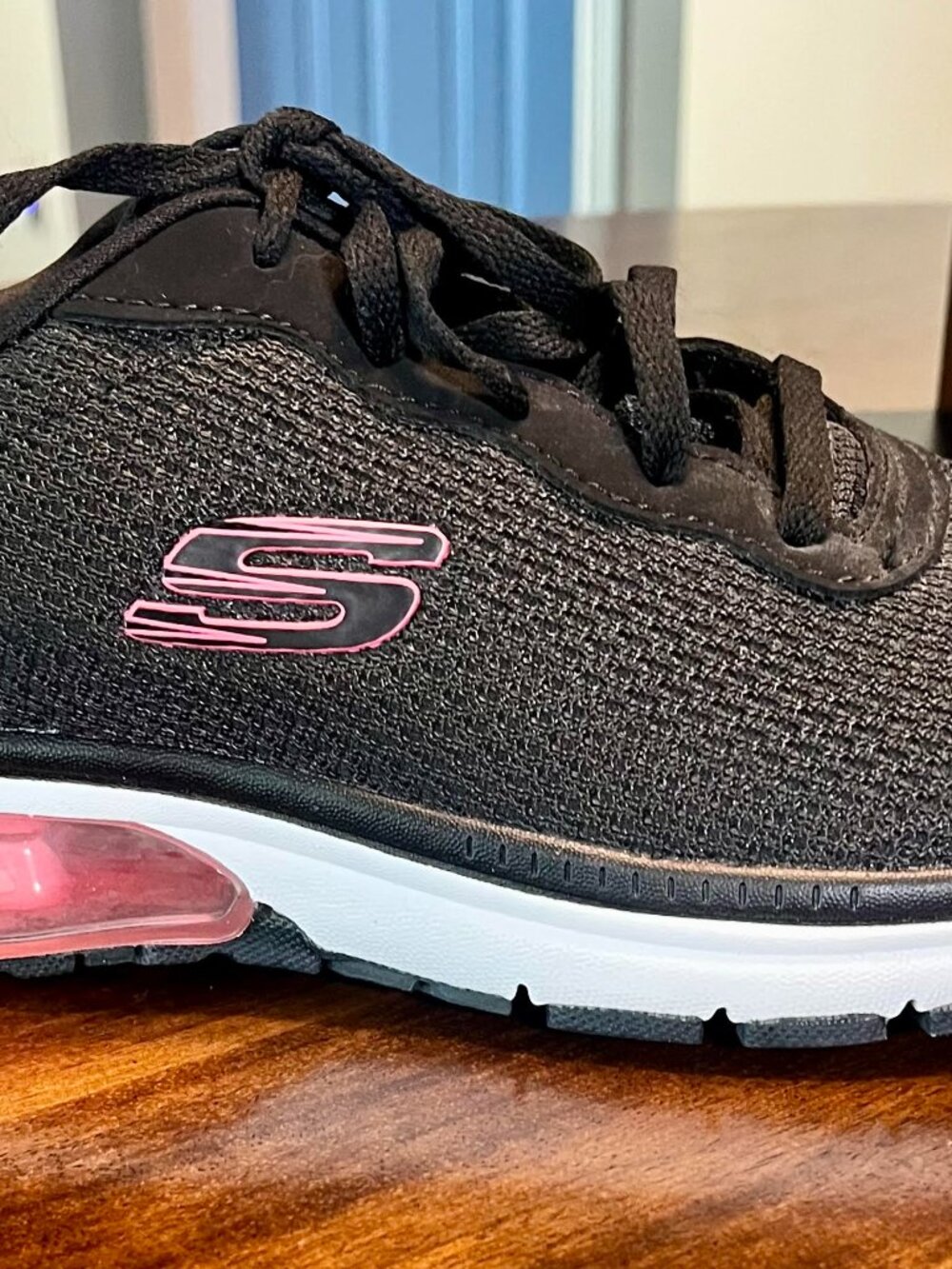 Skechers Go Walk Air 2.0 Dynamic Virtue Black Hot Pink Accents Size 9.5